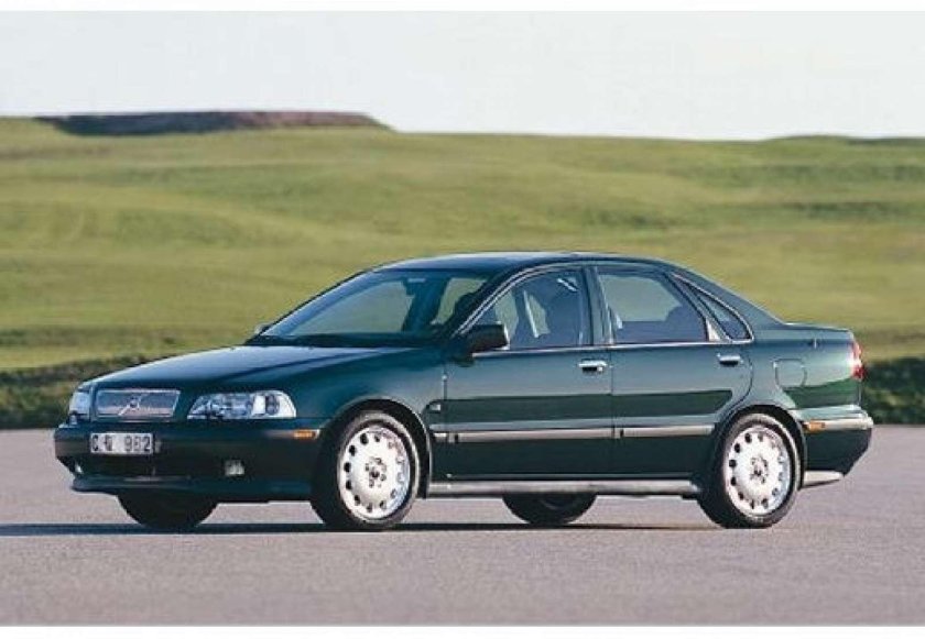 Volvo s40 1 поколение