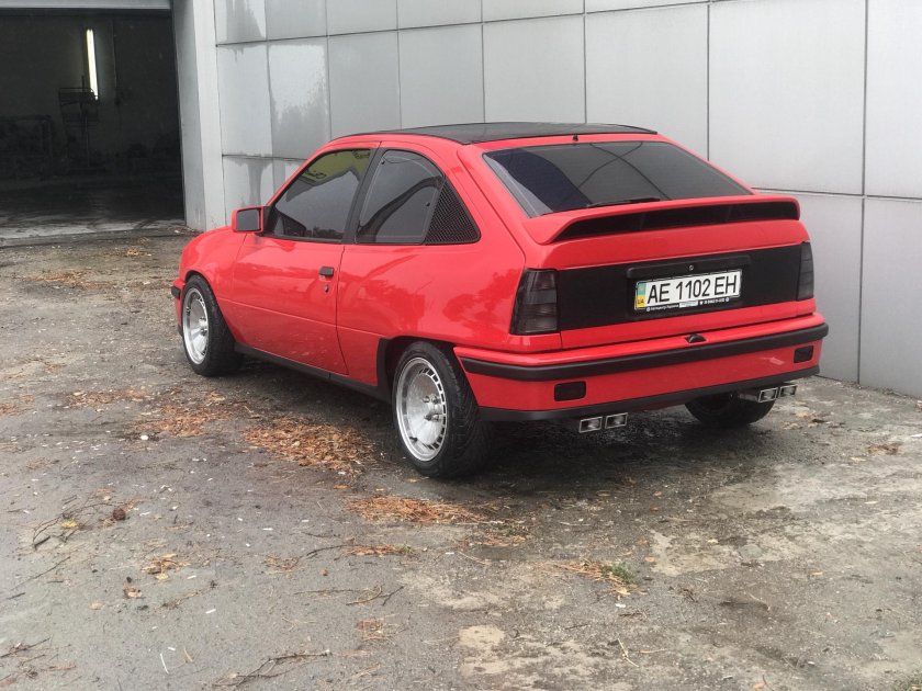 Опель кадет 2000