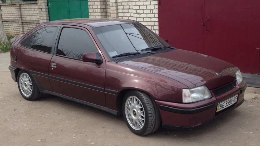 Опель кадет GSI 2.0