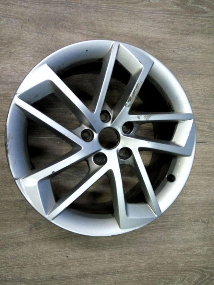 Диски r17 Seat Leon