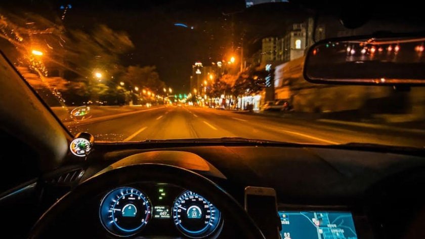 Машина ночью