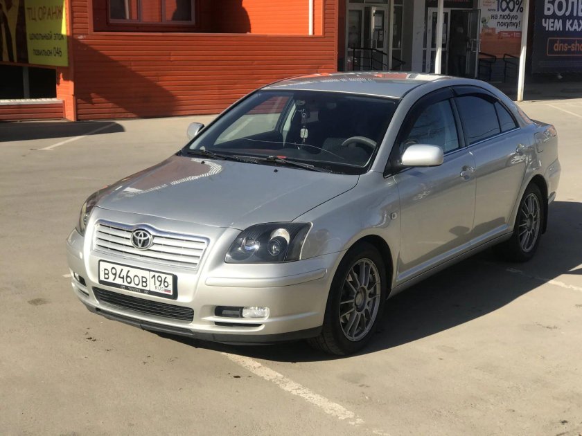 Тойота Авенсис 2 кварц