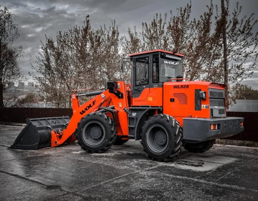 Red погрузчик