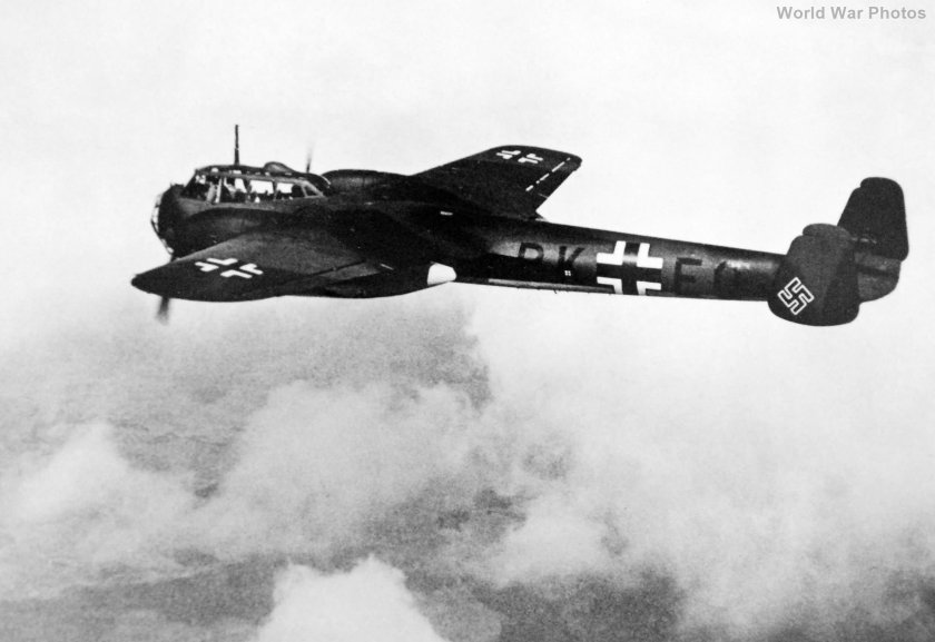 Немецкий бомбардировщик дорнье до-17