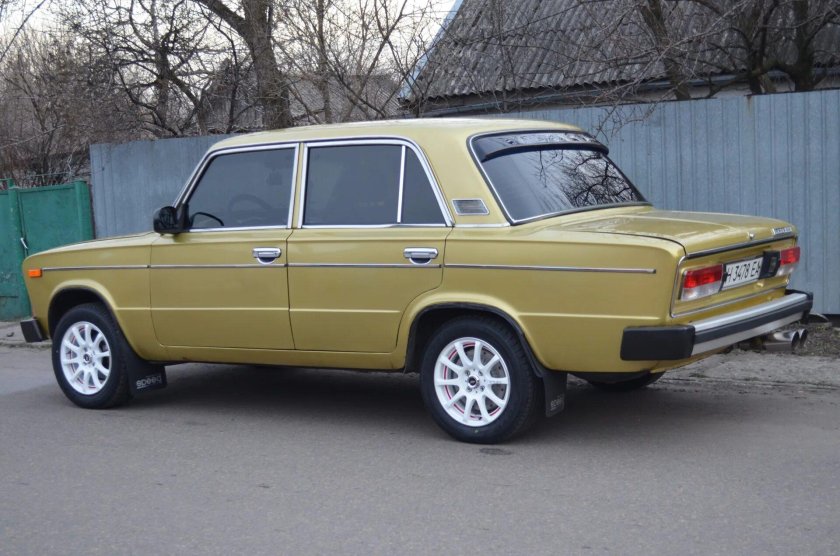 ВАЗ 2106 цвет золото инков