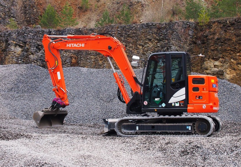 Hitachi zx65usb-5a