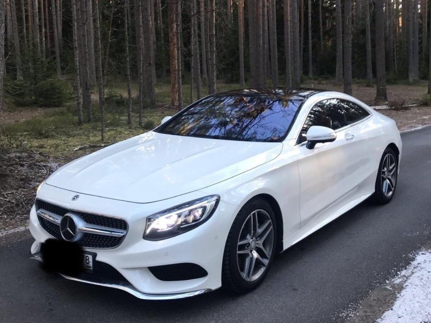 Белый Мерседес купе