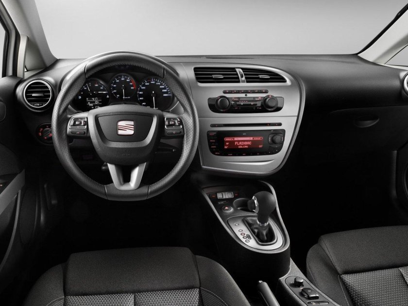 Сеат Леон 2012