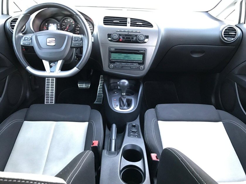 Сеат Леон 2012