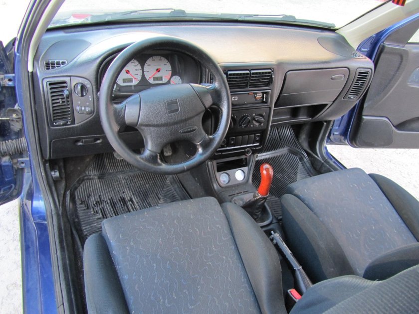 Seat Ibiza 1998 салон