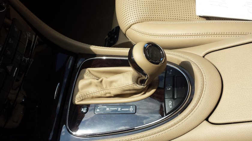 Мерседес CLS 218 селектор АКПП