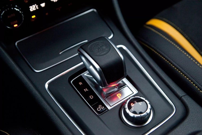 Mercedes GLA коробка передач