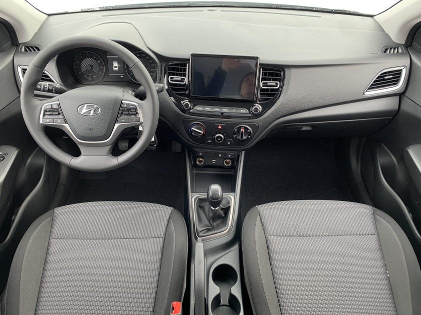 Hyundai Solaris 2021 комплектации Comfort