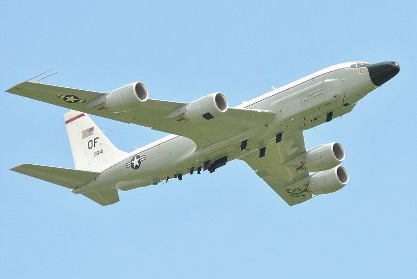 ВВС RC-135w Rivet Joint