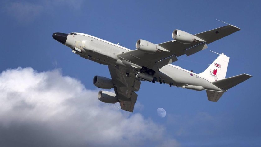 Самолет RC-135w Rivet Joint