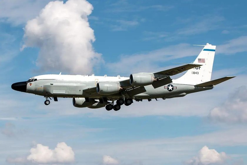Boeing RC-135v Rivet Joint
