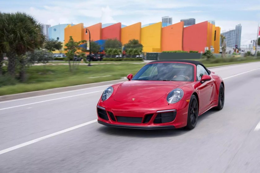 Porsche 911 carrera gts