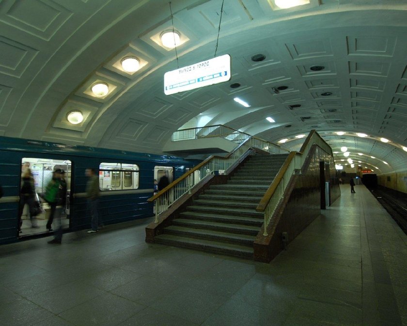 Метро библиотека имени ленина