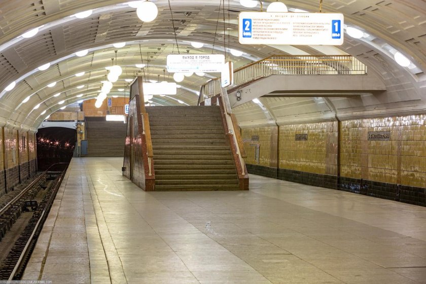 Станция библиотека им Ленина