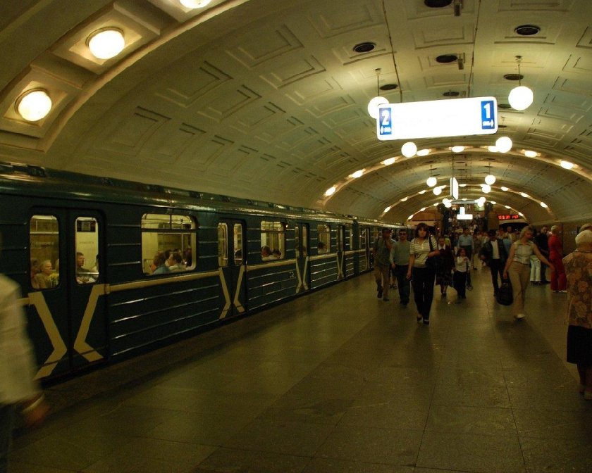 Метро библиотека имени ленина