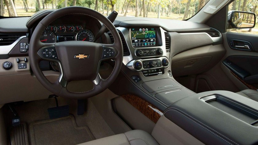 Шевроле Тахо 2022 салон