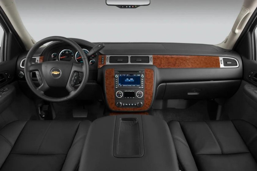 Шевроле Тахо 2010 салон