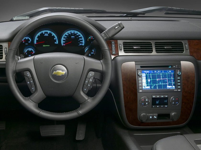 Chevrolet Tahoe 2008 салон