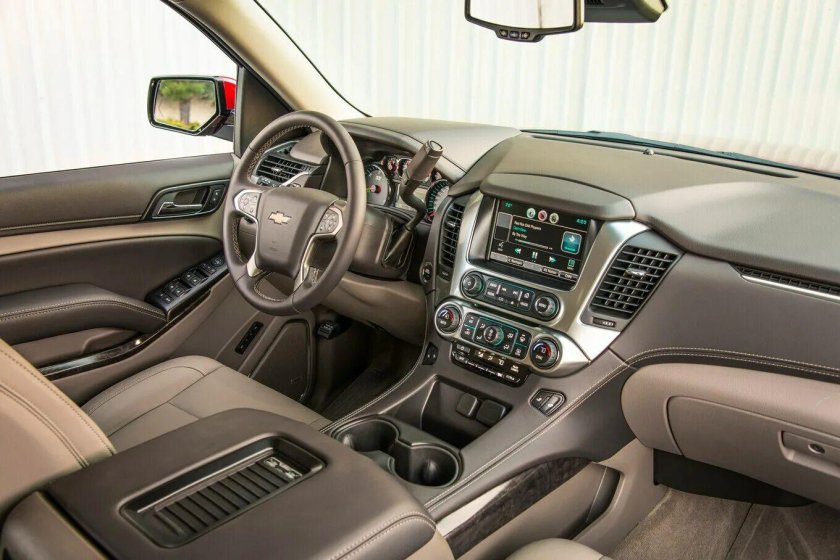 Chevrolet Tahoe 2018 салон