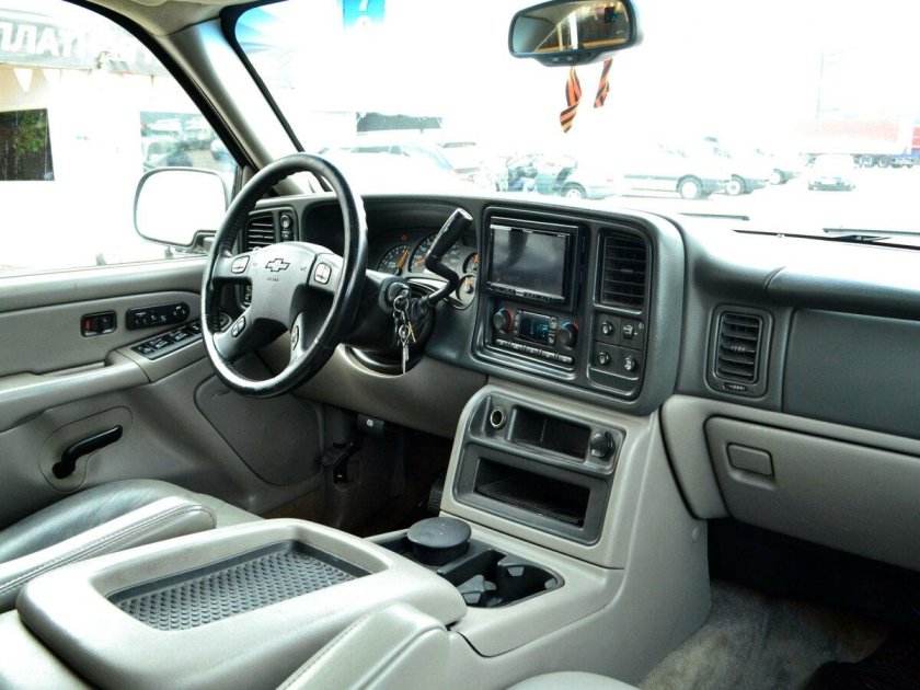 Chevrolet Tahoe 2 салон
