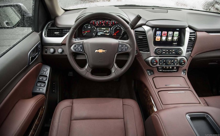 Chevrolet Suburban 2016 салон