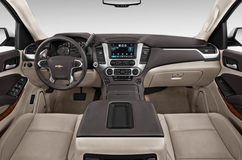 Chevrolet Suburban 2017 салон