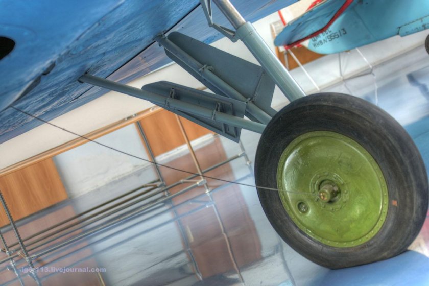 И-16 Тип 24 шасси