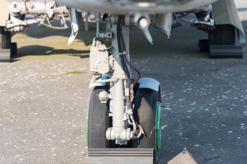 Миг 23 шасси