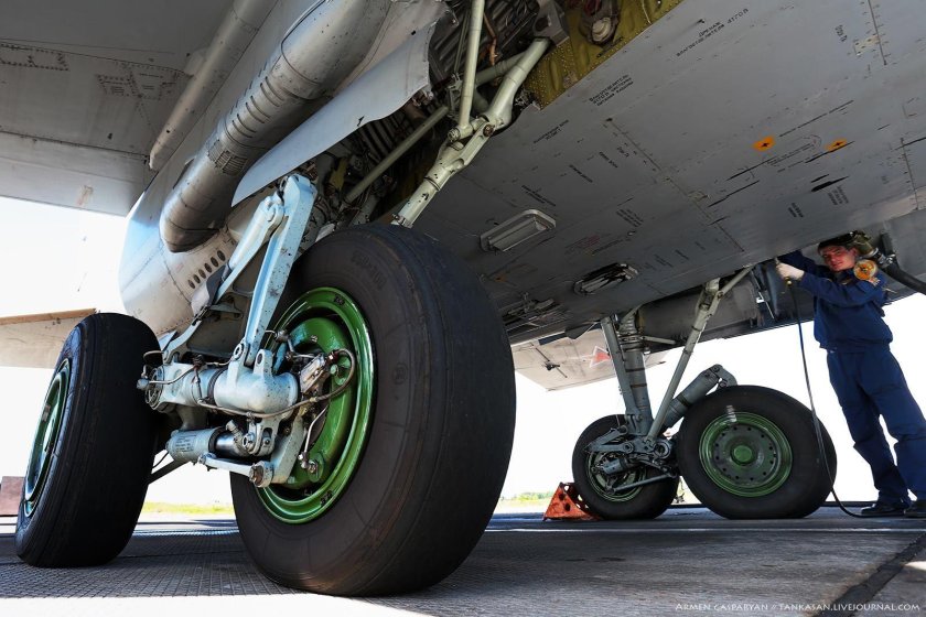 Миг 31 шасси