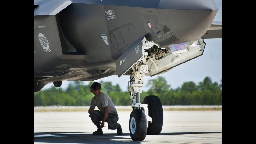 F-35 шасси