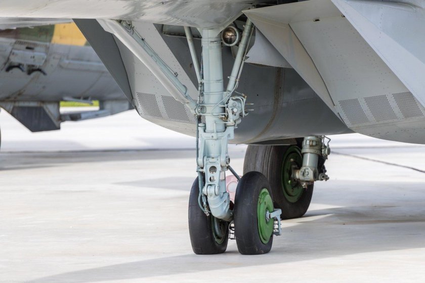 Миг-29смт стойки шасси