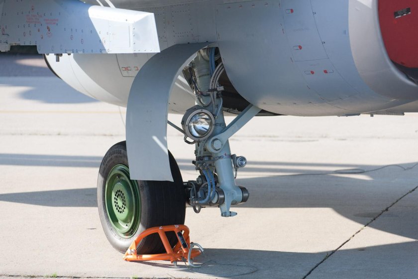 А-320 ниши шасси