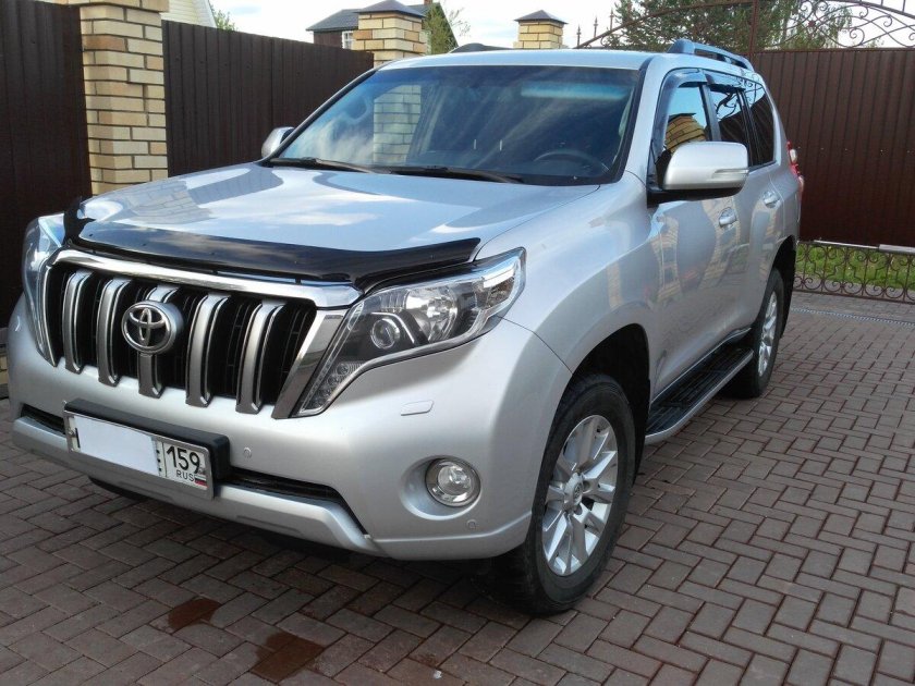 Toyota Land Cruiser Prado 2015