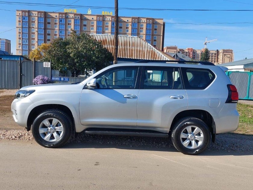 Toyota land cruiser prado 150