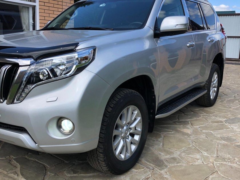 Toyota land cruiser prado 150