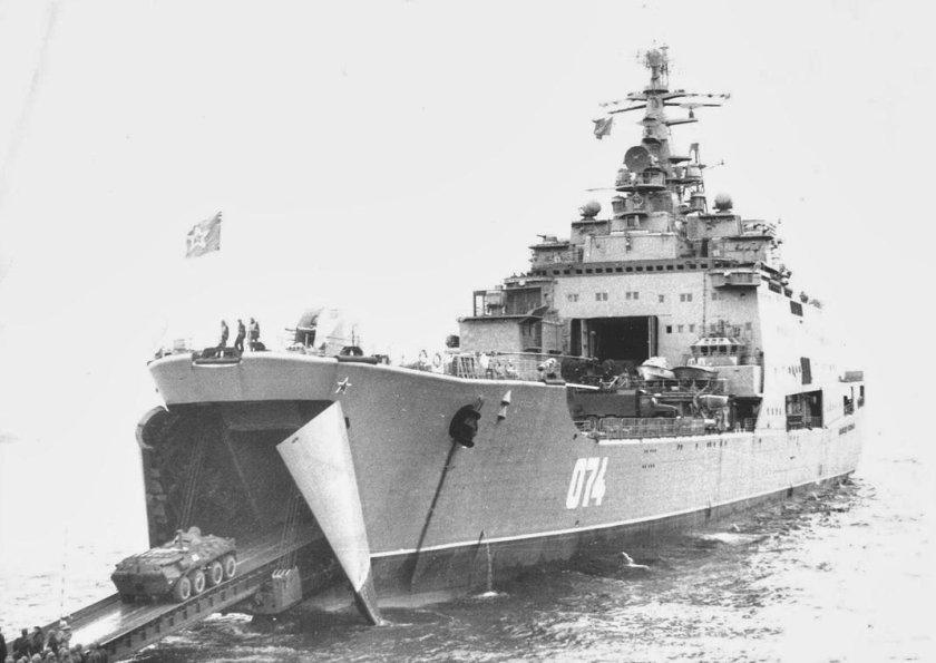 БДК Митрофан Москаленко проекта 1174