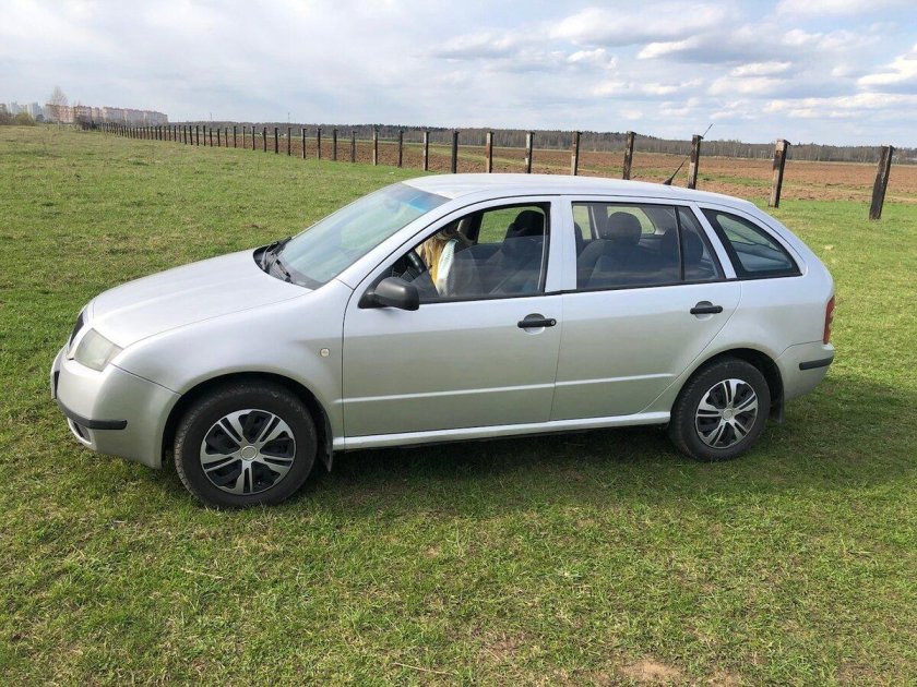 Фабия универсал 2004