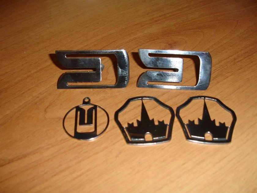 Шильдик москвич