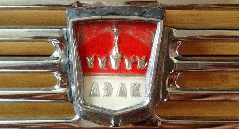 Шильдик Москвич 2140