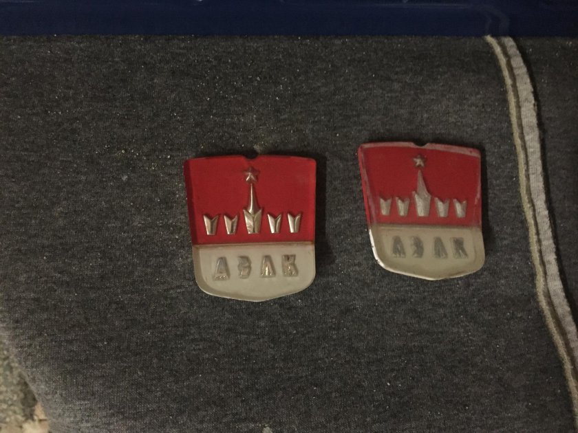 Знак москвича