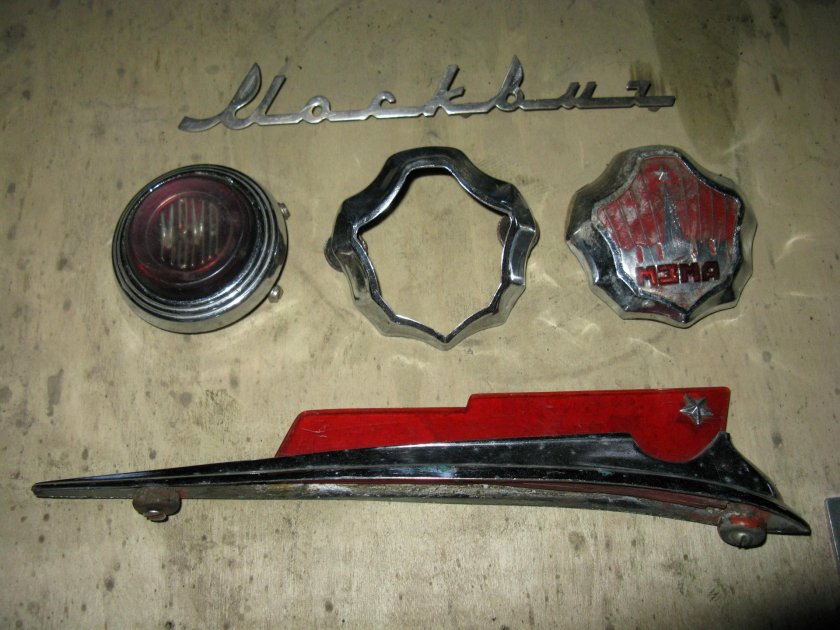 Гребень капота Москвич 407