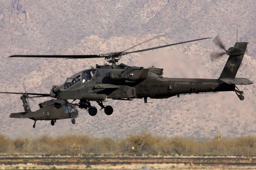 MCDONNELL Douglas Ah-64 Apache