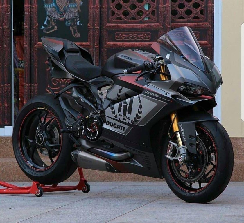 Мотоцикл Дукати Панигале