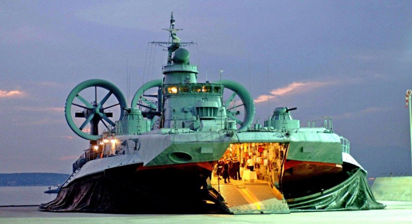 Малый десантный корабль Евгений Кочешков