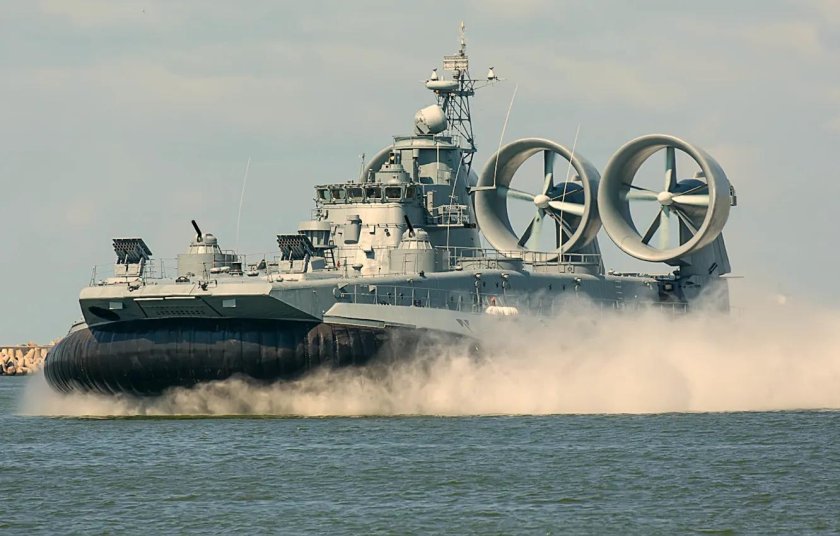 Десантный корабль Евгений Кочешков